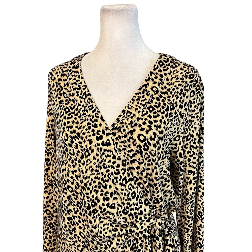 BCBG Max Azria Leopard 3/4 Sleeve Wrap Dress Size Large NWT - Picture 6 of 10